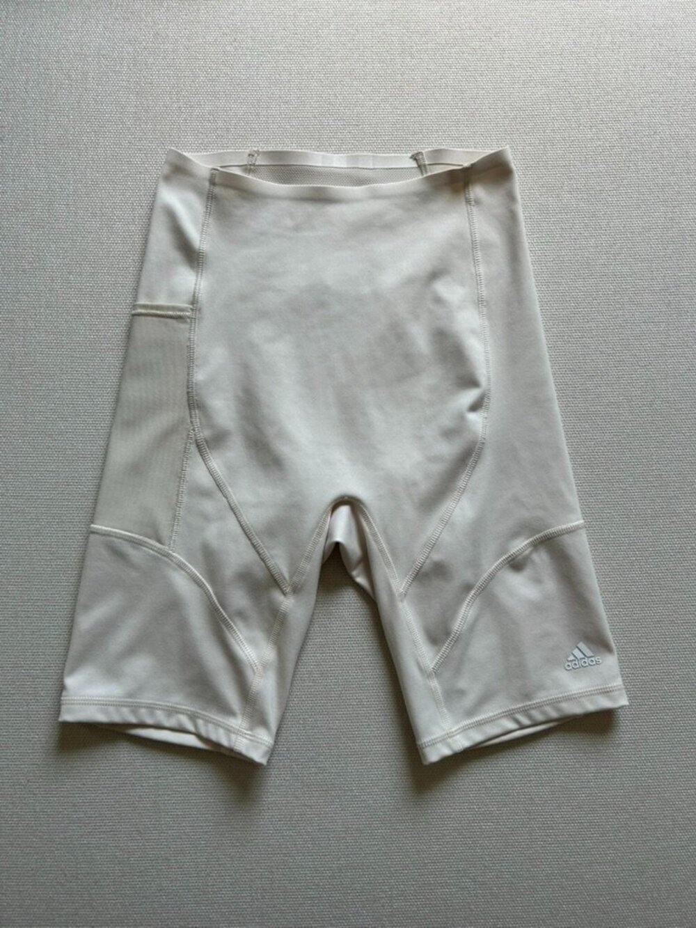 Adidas Bundle of Light Blue and Cream Yoga Bike Shorts - Picture 10 of 15